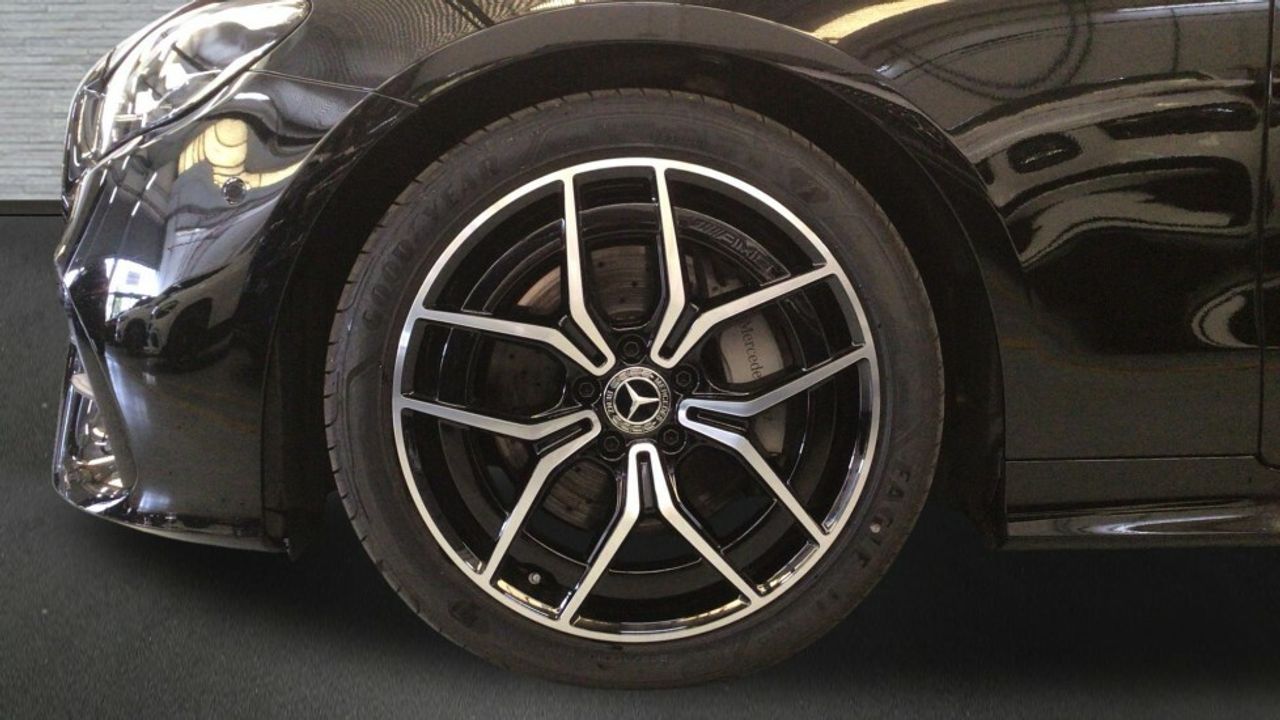mercedes-clase-e-e-220-d-4matic-coupe-imagen-4
