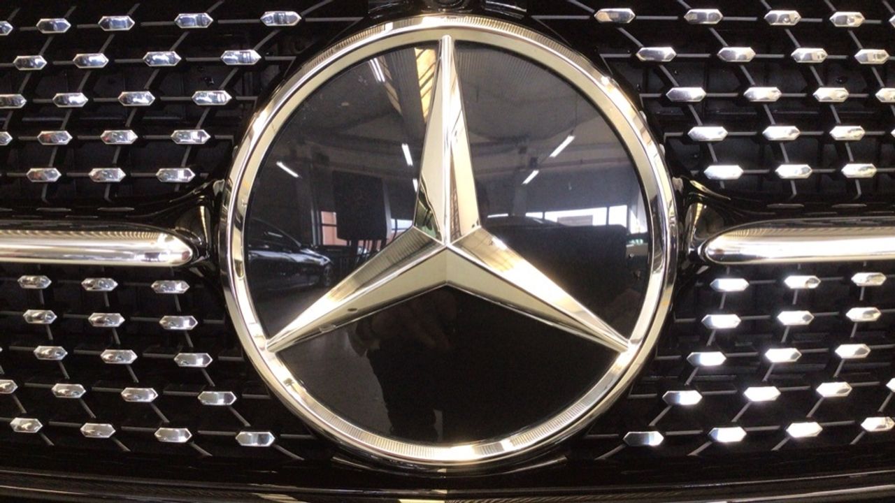mercedes-clase-e-e-220-d-4matic-coupe-imagen-12