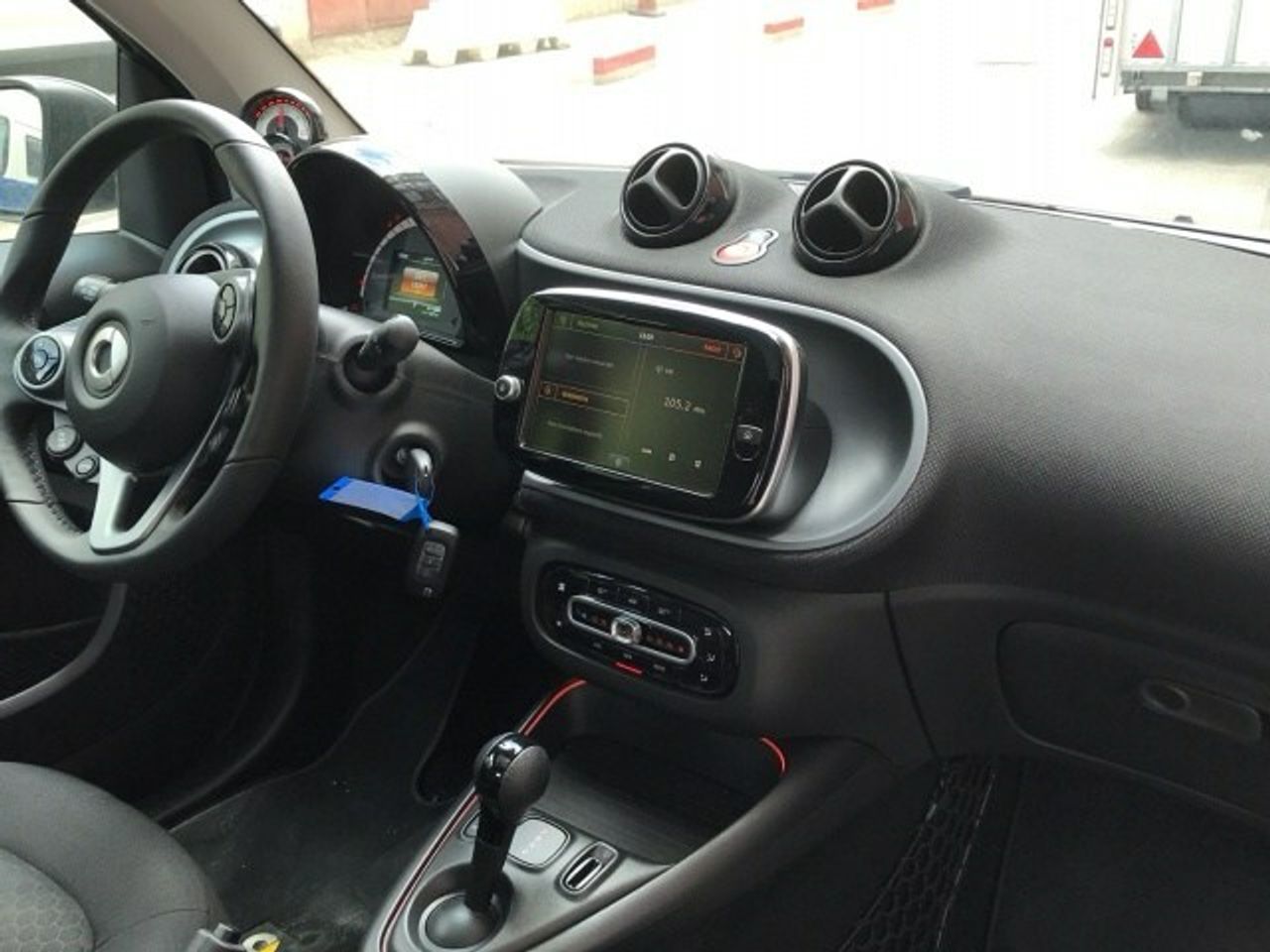 smart-fortwo-60kw81cv-eq-coupe-imagen-9