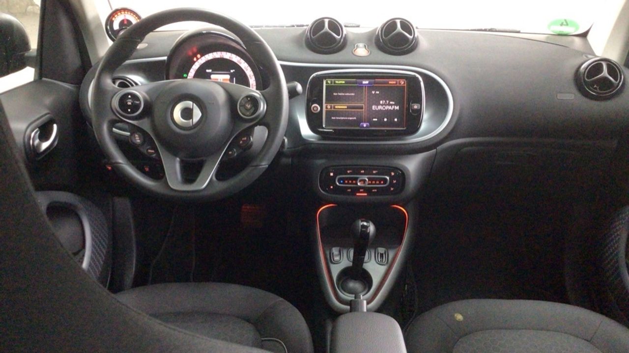 smart-fortwo-60kw81cv-eq-coupe-imagen-7