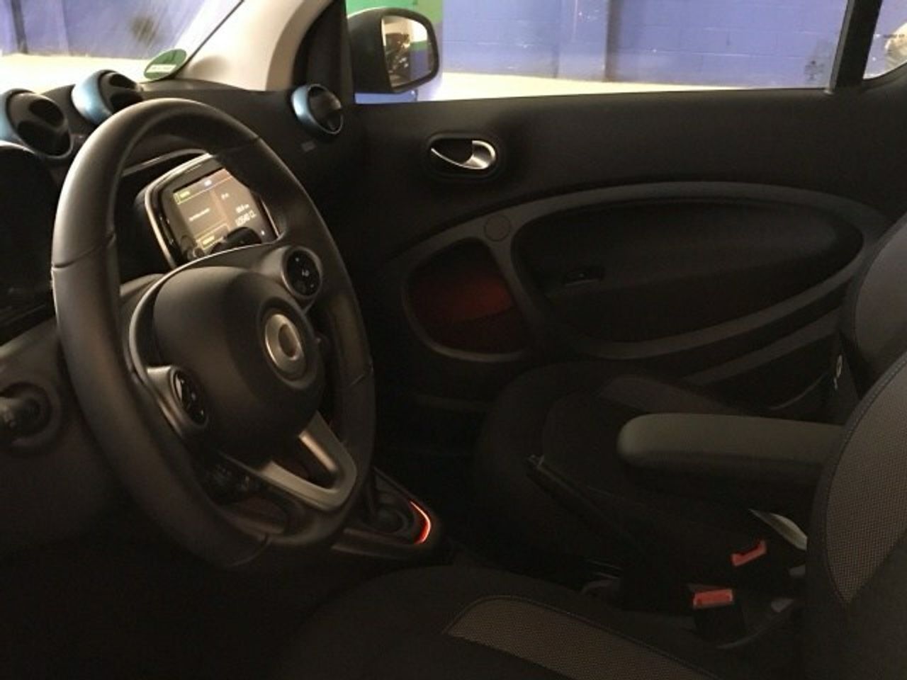 smart-fortwo-60kw81cv-eq-coupe-imagen-5