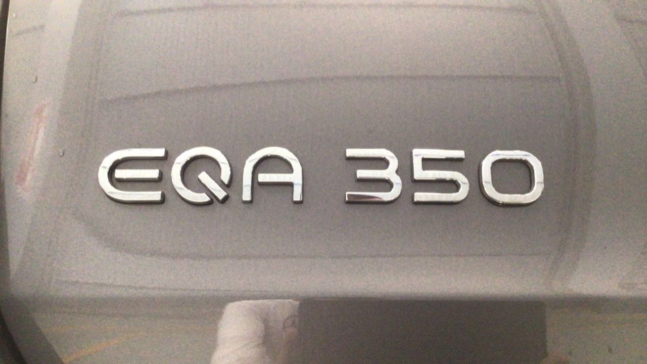 mercedes-eqa-350-4matic-progressive-imagen-11