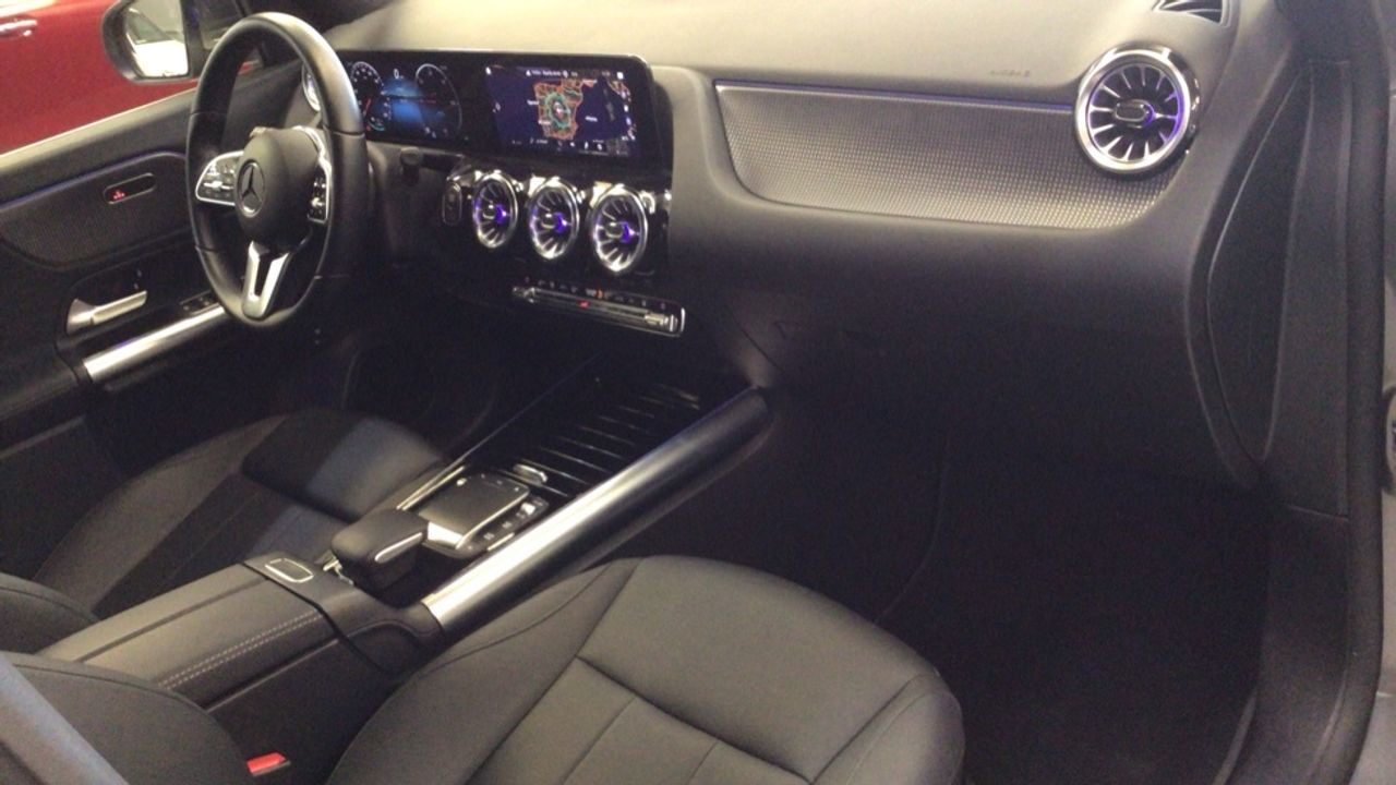 mercedes-eqa-350-4matic-progressive-imagen-9