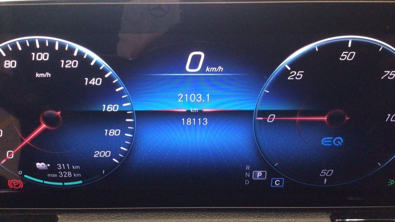 mercedes-eqa-350-4matic-progressive-imagen-24
