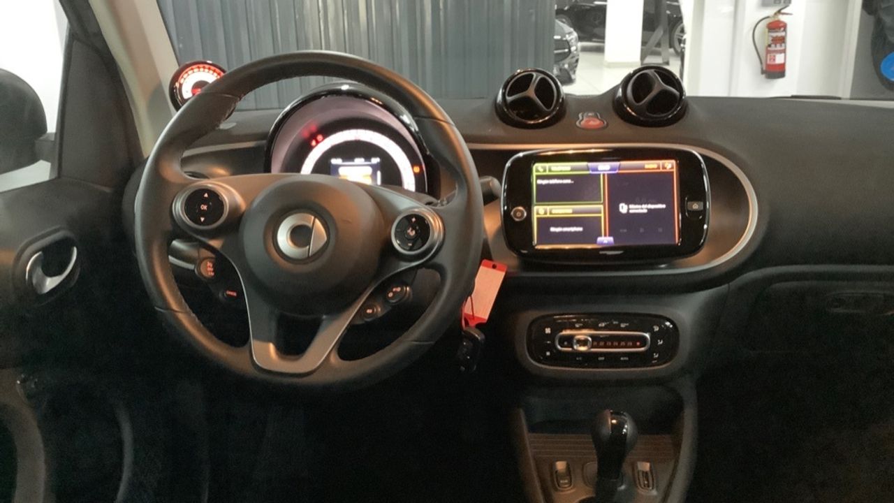 smart-fortwo-60kw81cv-eq-coupe-imagen-7