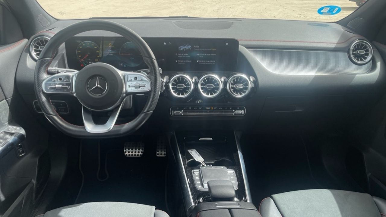 mercedes-eqa-250-amg-line-imagen-7