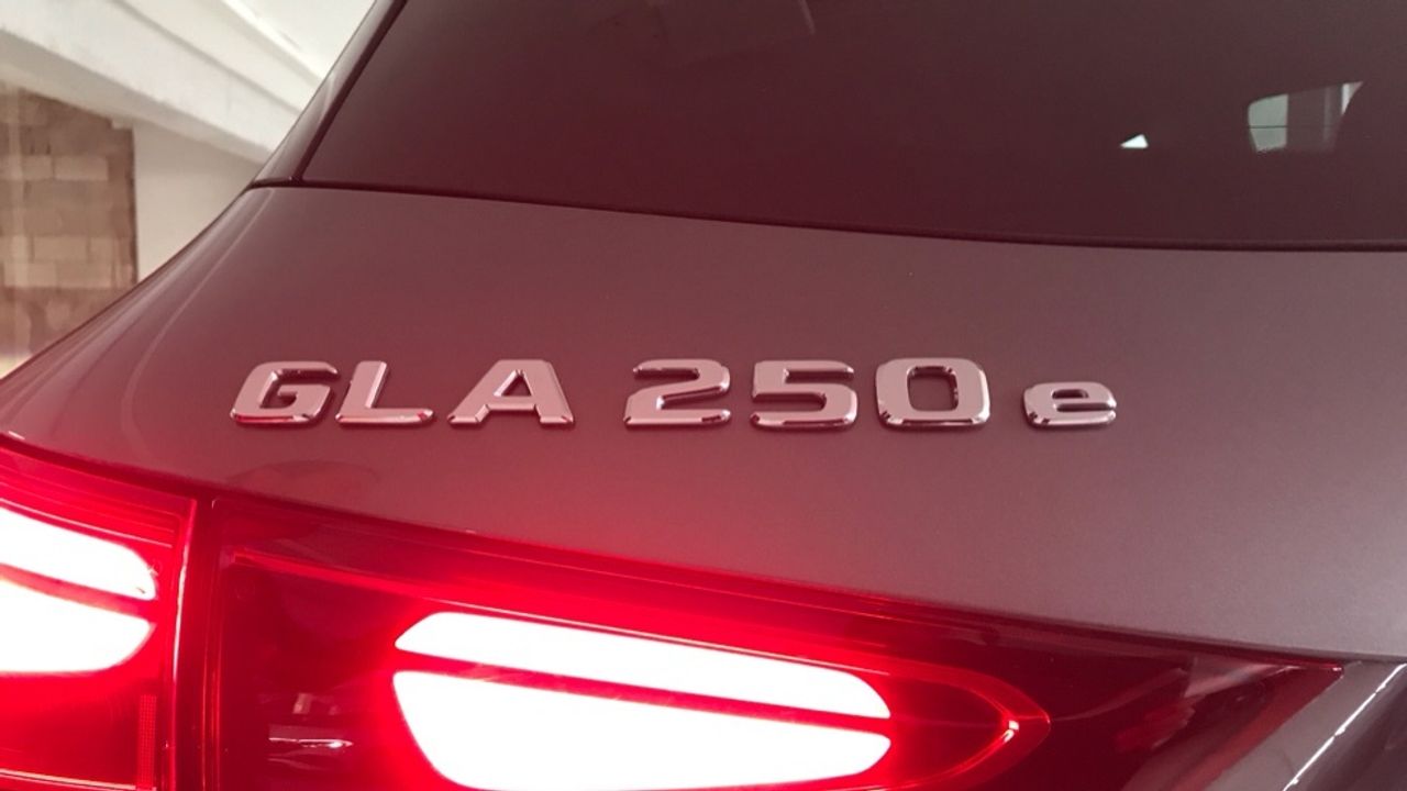 mercedes-gla-gla-250-e-imagen-15