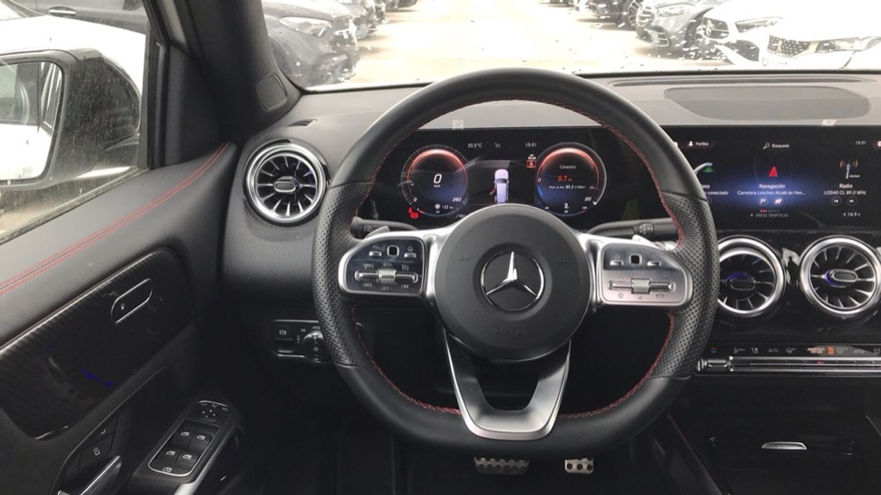 mercedes-glb-glb-200-d-4matic-imagen-8