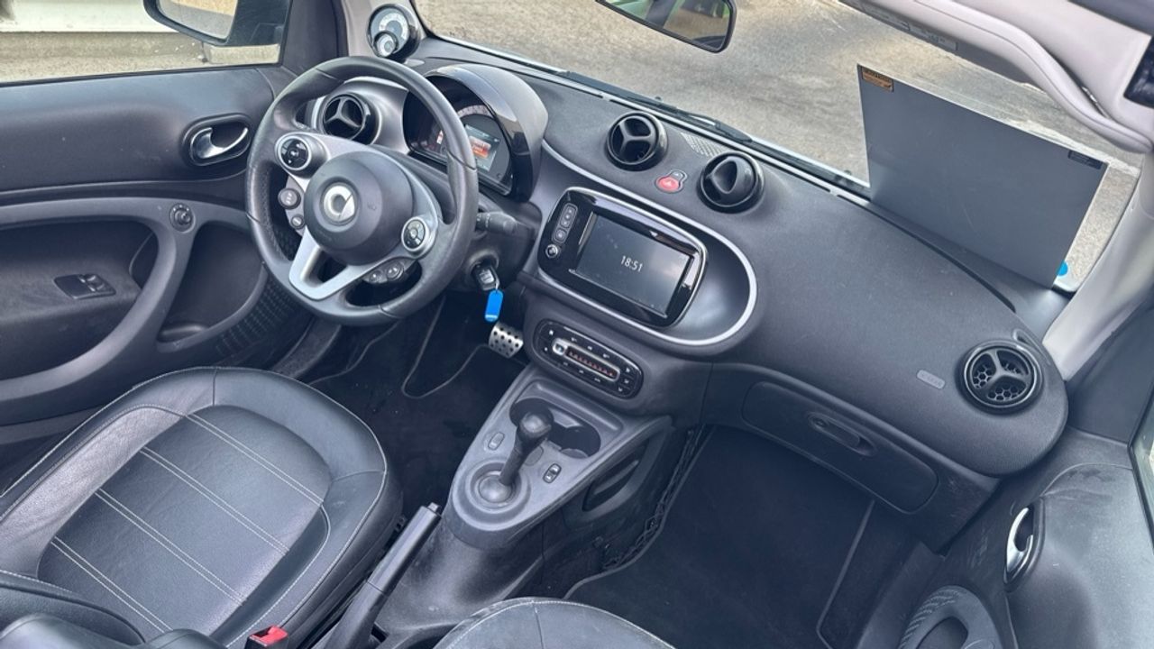 smart-fortwo-60kw81cv-electric-drive-cabrio-imagen-5
