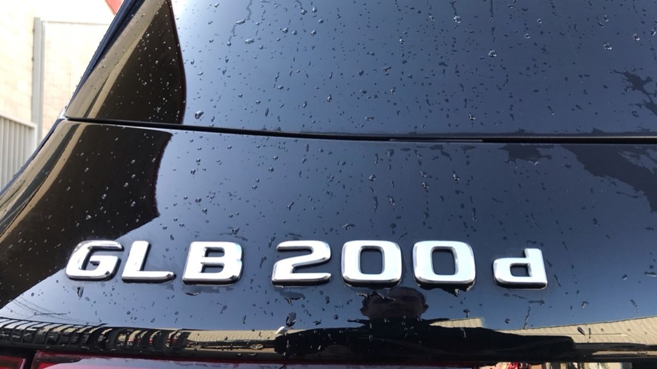 mercedes-glb-glb-200-d-4matic-imagen-11
