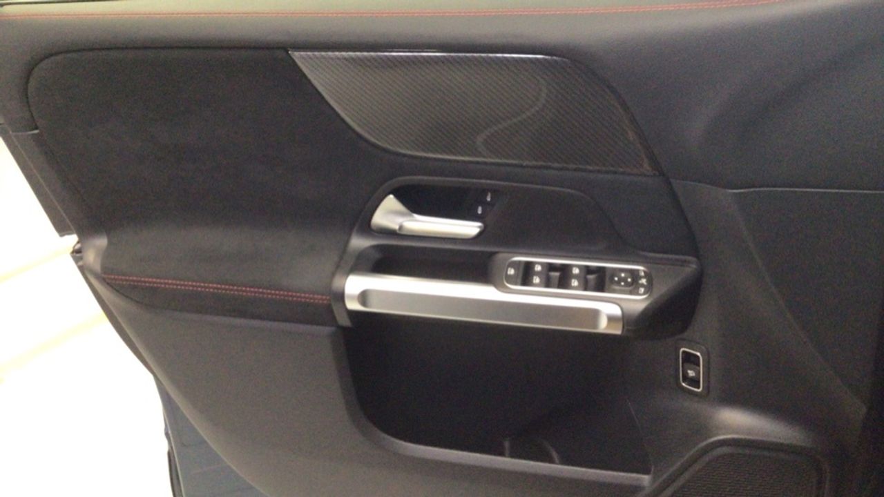 mercedes-glb-glb-200-imagen-23