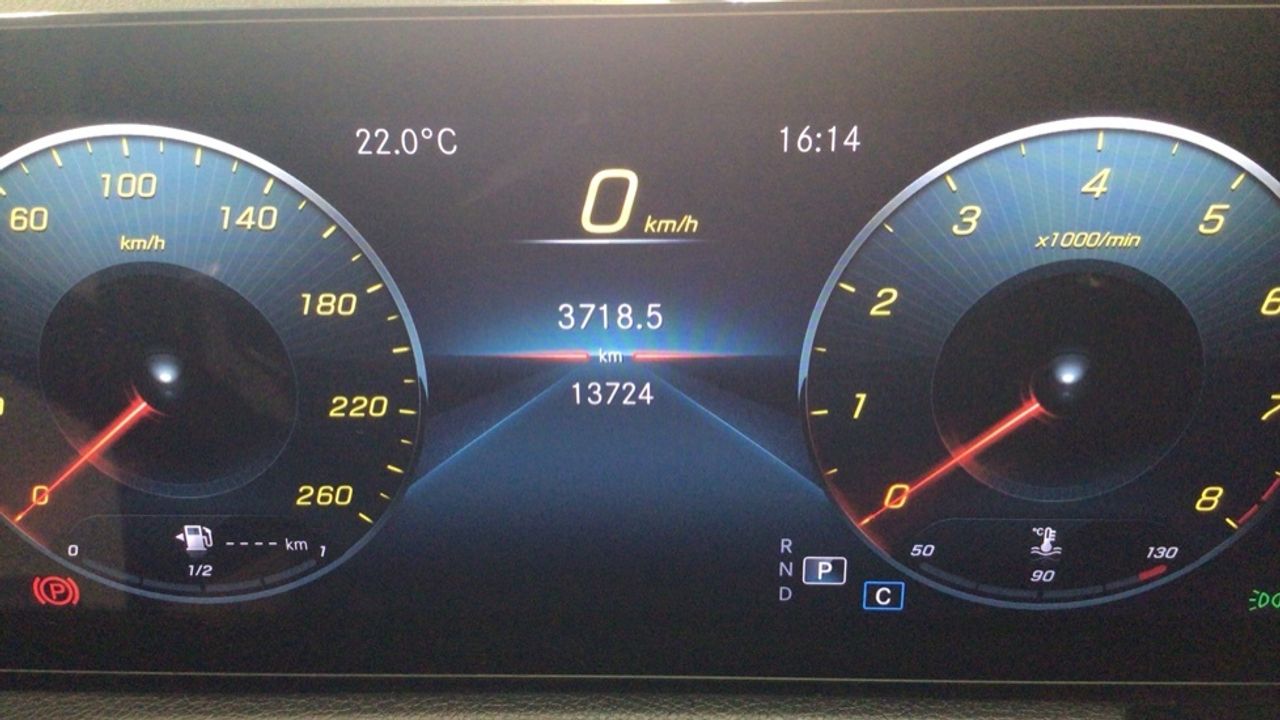 mercedes-glb-glb-200-imagen-24