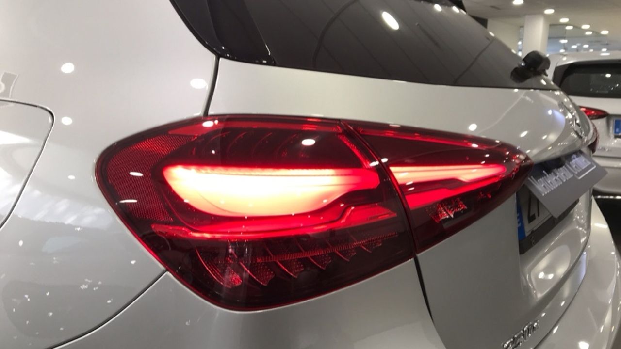 mercedes-clase-a-a-250-e-con-tecnologia-hibrida-eq-imagen-19