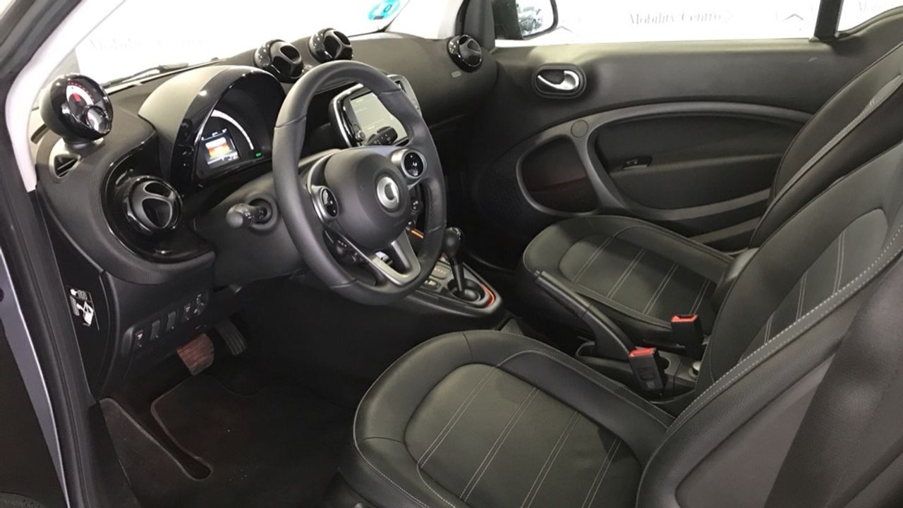 smart-fortwo-60kw81cv-eq-coupe-imagen-5