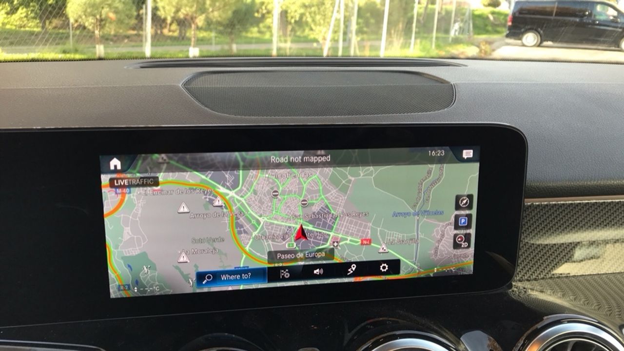 mercedes-glb-glb-200-d-4matic-imagen-17
