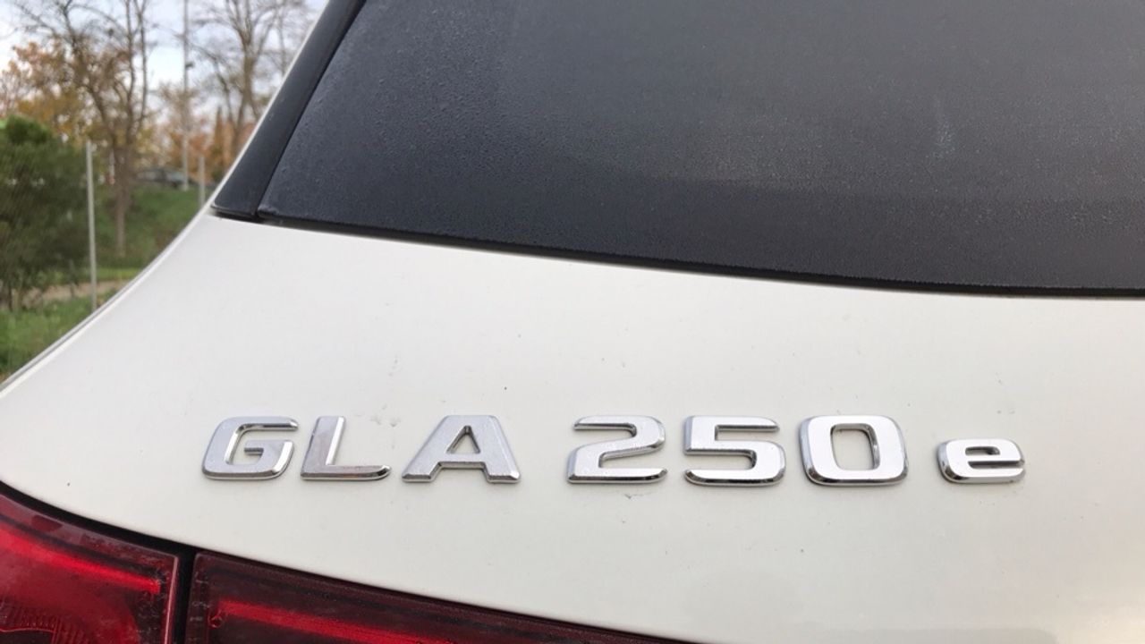 mercedes-gla-gla-250-e-imagen-12