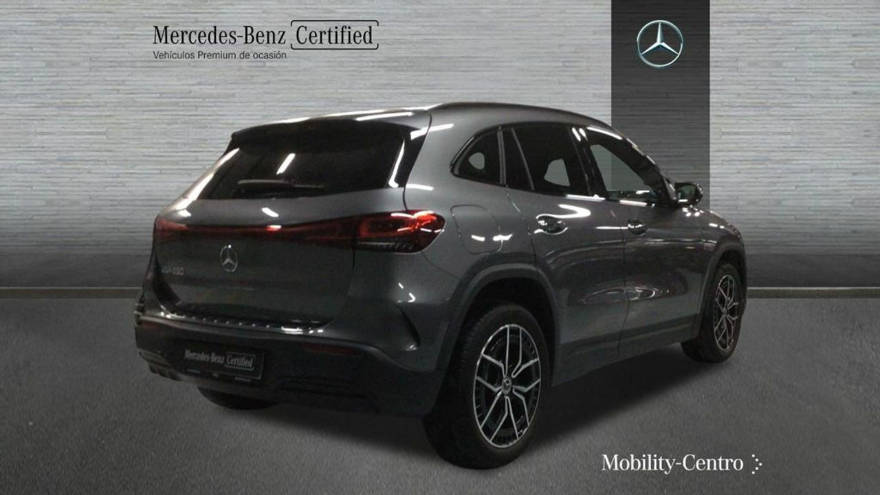 mercedes-eqa-250-amg-line-imagen-1