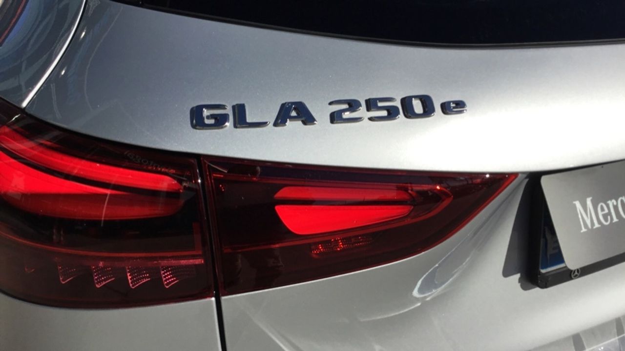 mercedes-gla-gla-250-e-imagen-14