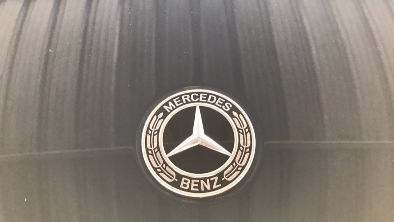 mercedes-eqb-250-electric-art-imagen-12