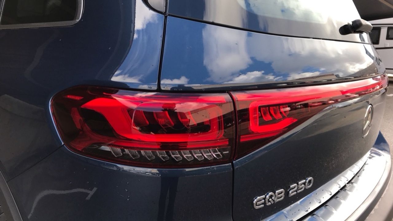 mercedes-eqb-250-electric-art-imagen-20