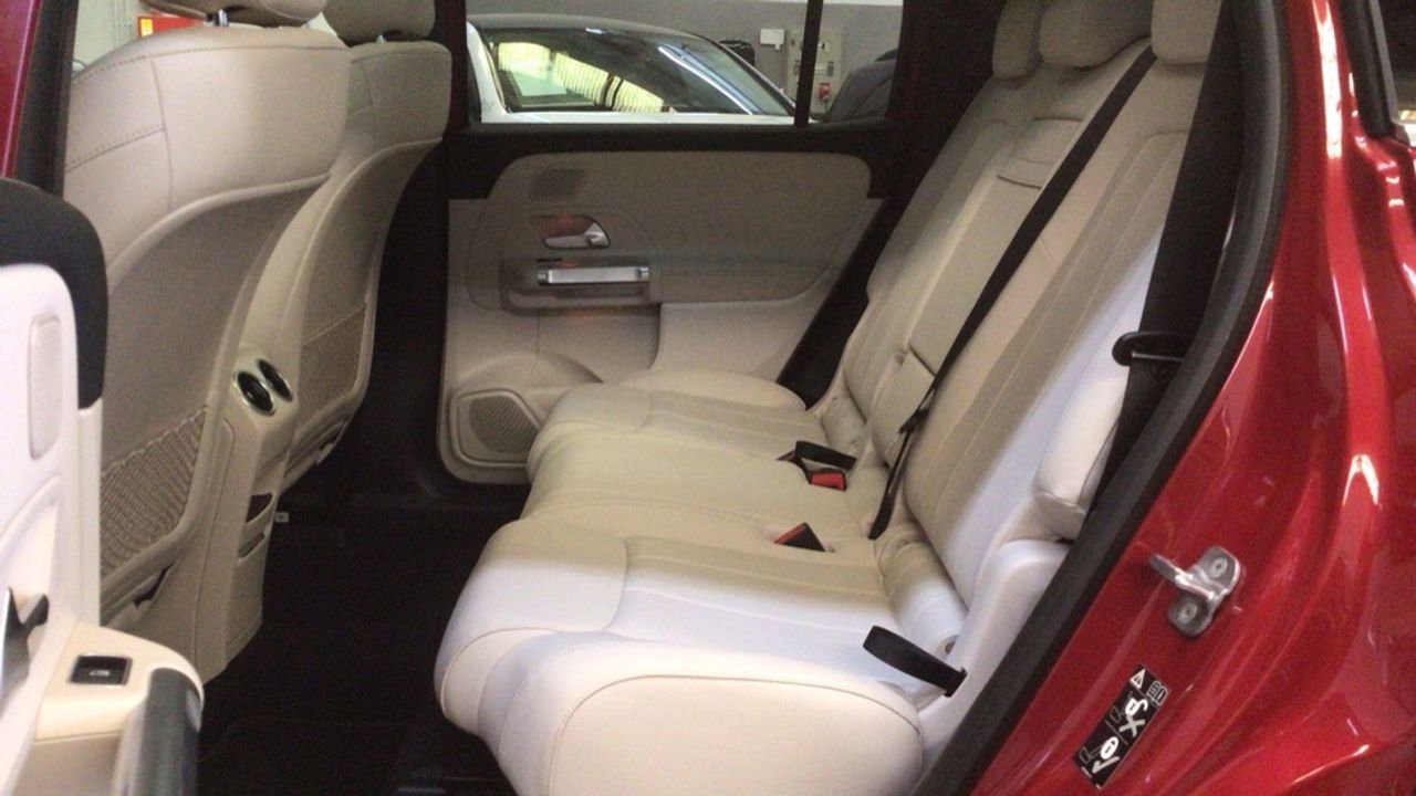 mercedes-eqb-250+-+-progressive-imagen-10