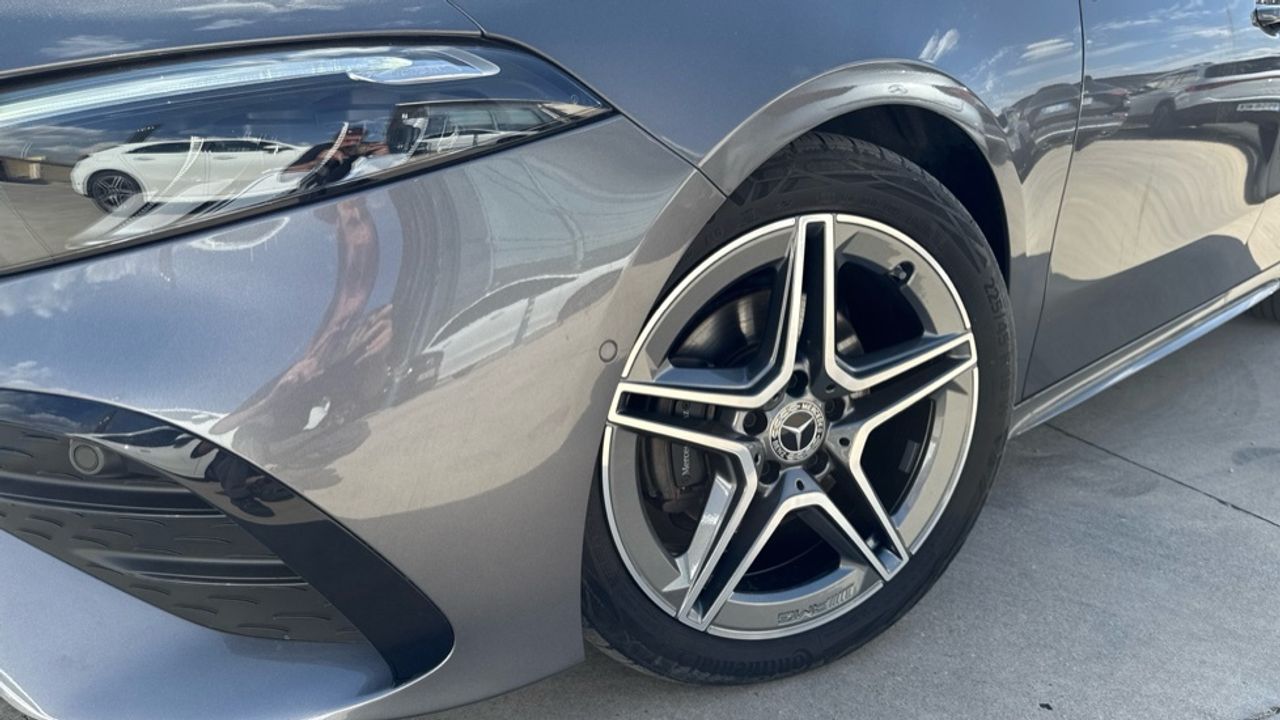 mercedes-clase-a-a-200-d-sedan-imagen-12
