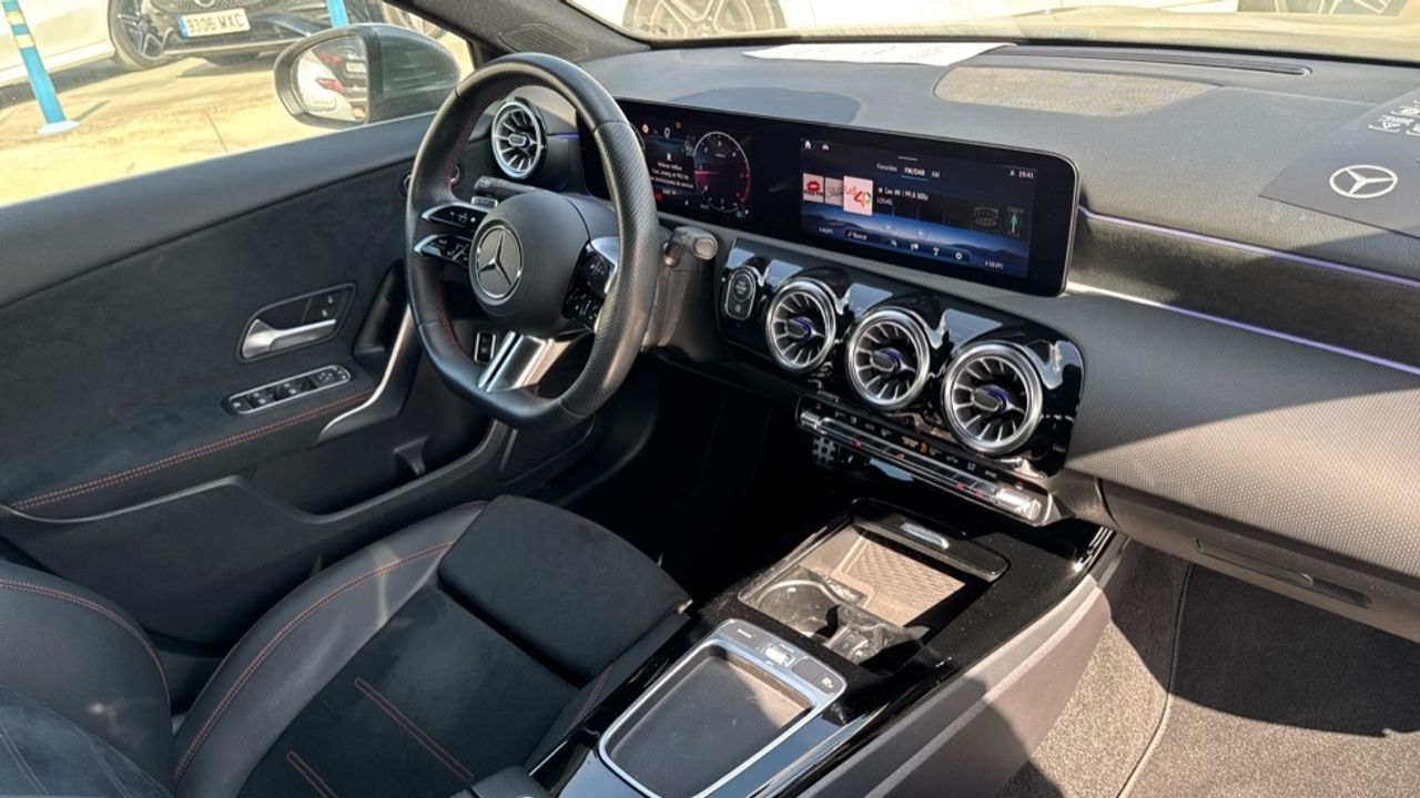 mercedes-clase-a-a-200-d-sedan-imagen-9