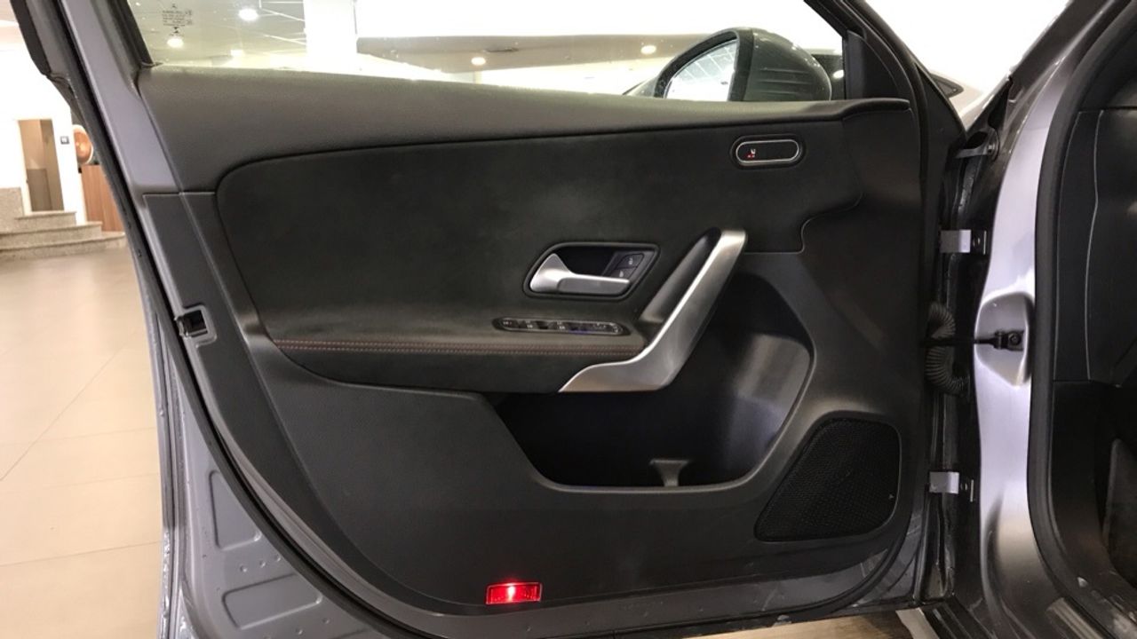 mercedes-clase-a-a-200-d-imagen-18