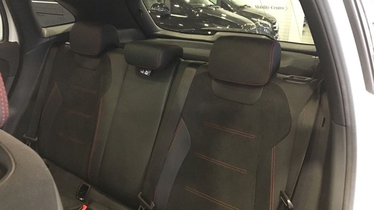 mercedes-gla-gla-200-d-imagen-10