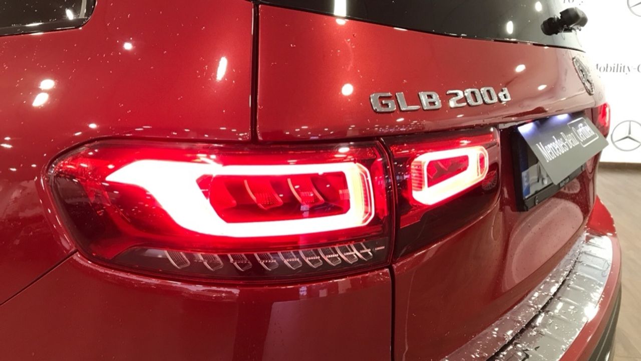 mercedes-glb-glb-200-d-4matic-imagen-19