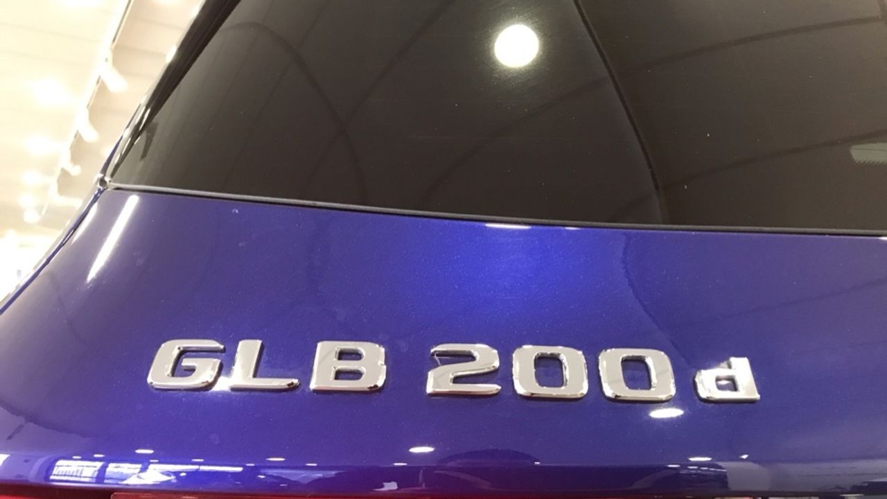 mercedes-glb-glb-200-d-4matic-imagen-11