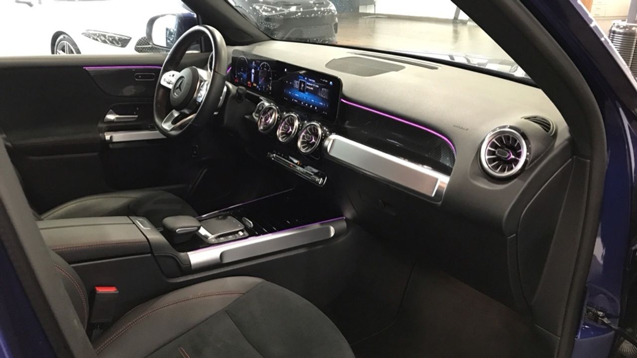 mercedes-glb-glb-200-d-4matic-imagen-9