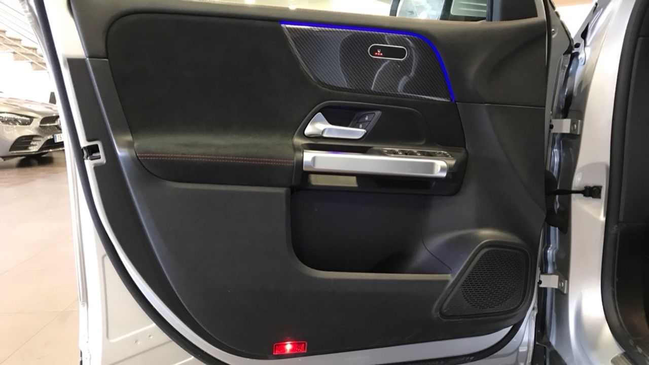 mercedes-glb-glb-200-d-4matic-imagen-18