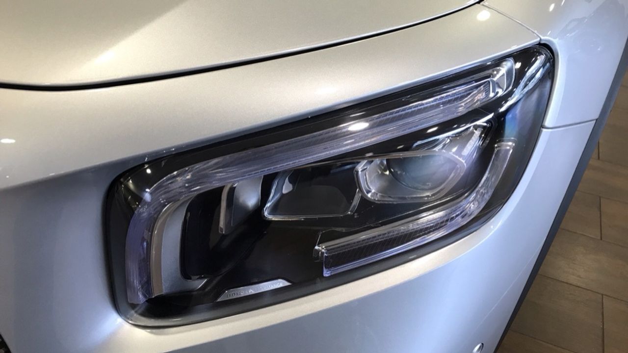 mercedes-glb-glb-200-d-4matic-imagen-14