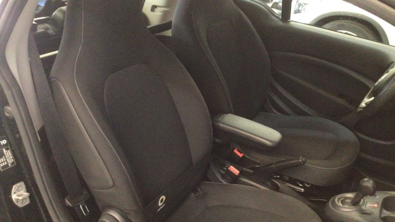 smart-fortwo-60kw81cv-electric-drive-coupe-imagen-10