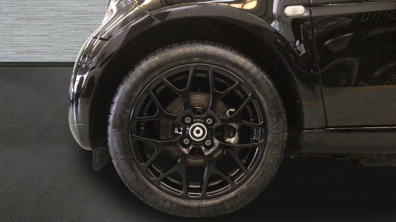 smart-fortwo-60kw81cv-electric-drive-coupe-imagen-4