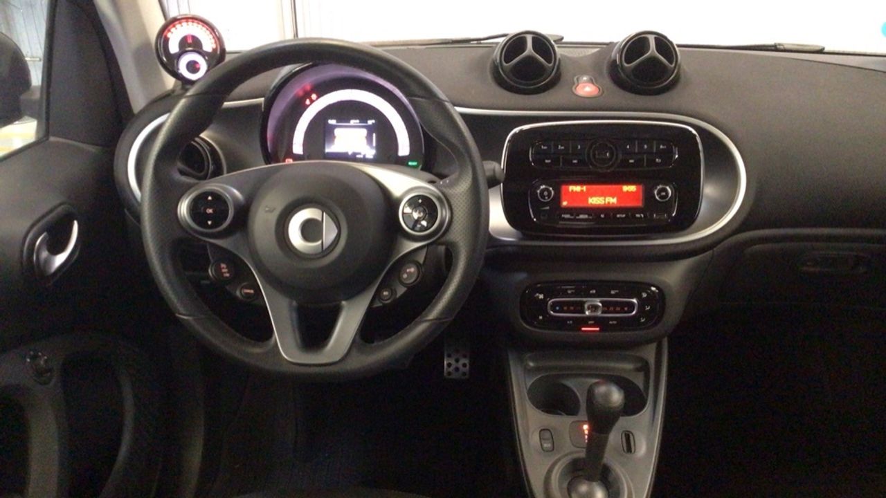 smart-fortwo-60kw81cv-electric-drive-coupe-imagen-8