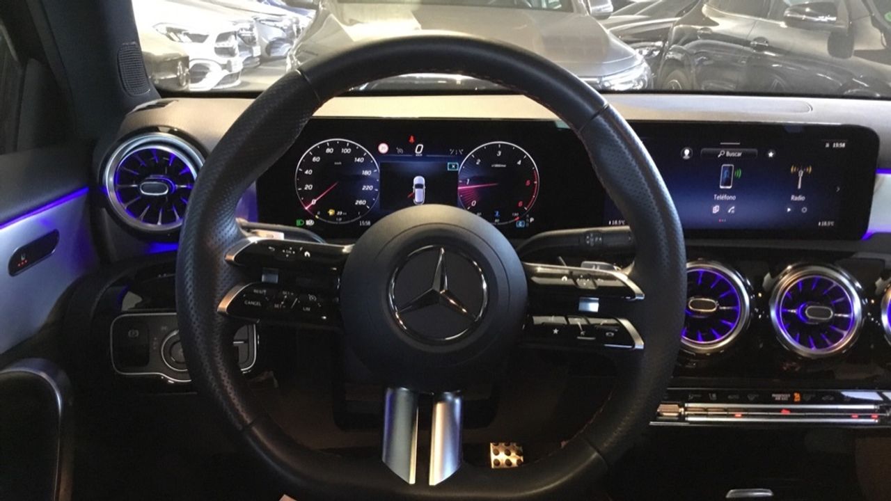 mercedes-clase-a-a-200-d-imagen-8