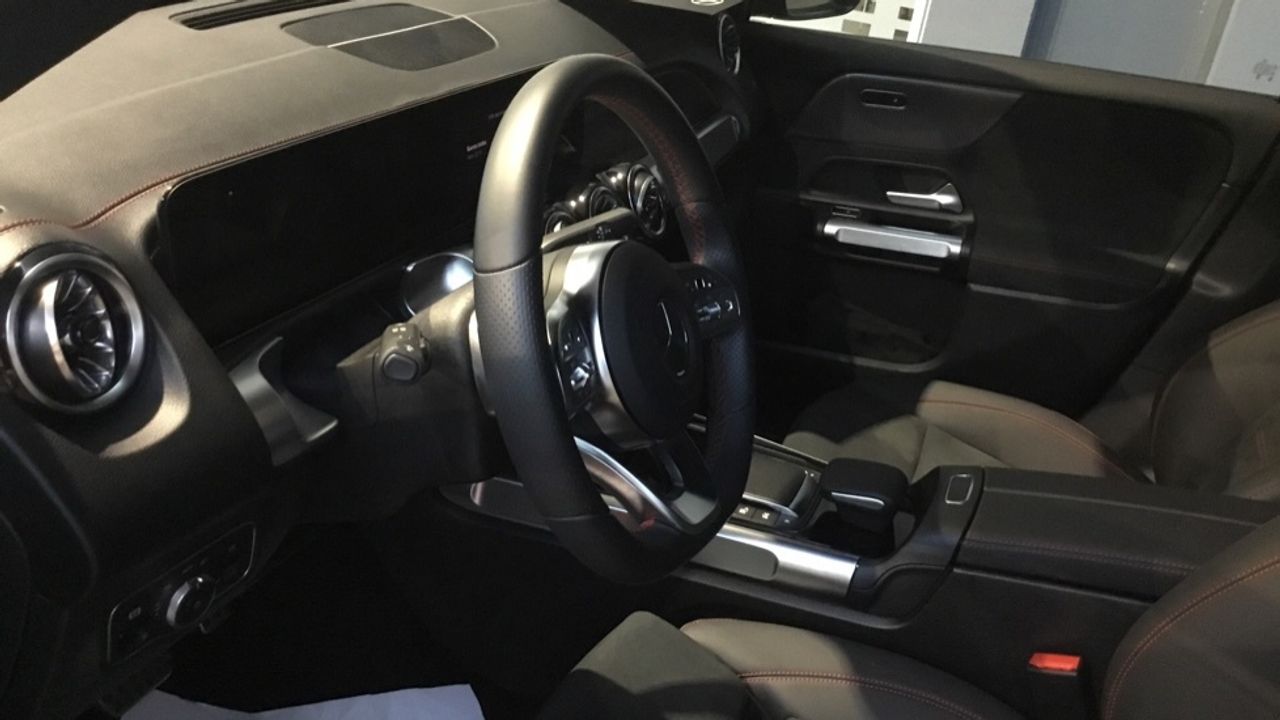 mercedes-eqb-eqb-300-4matic-imagen-5