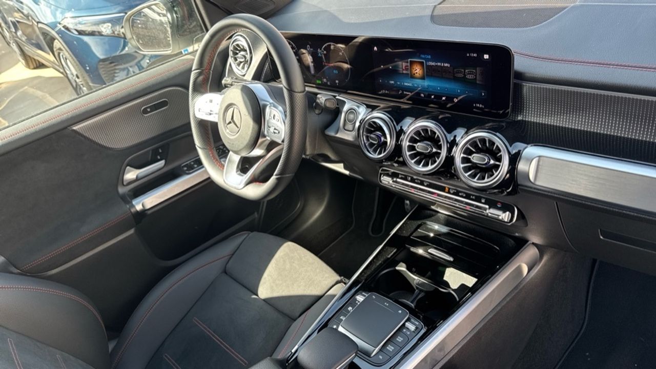 mercedes-eqb-eqb-250+-imagen-9