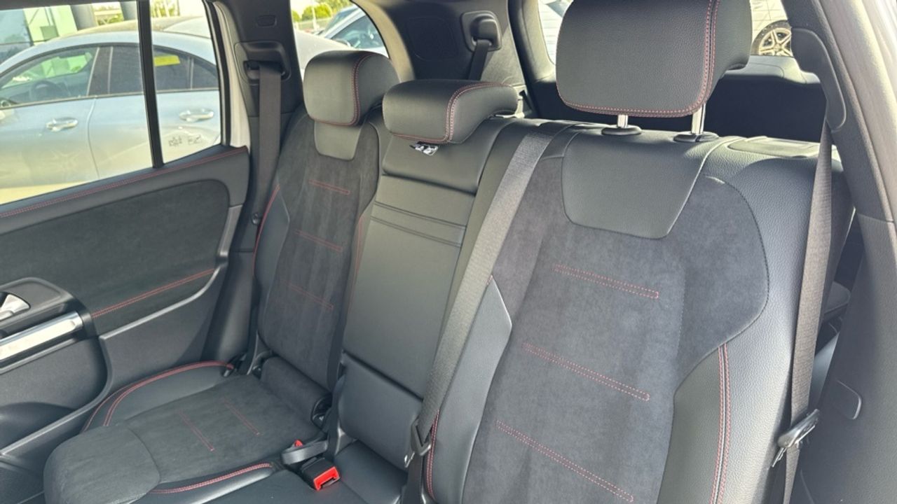 mercedes-eqb-eqb-250+-imagen-10