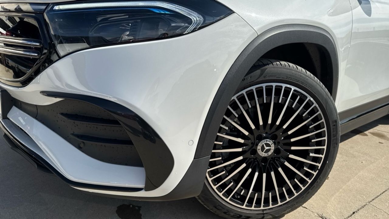 mercedes-eqb-eqb-250+-imagen-12
