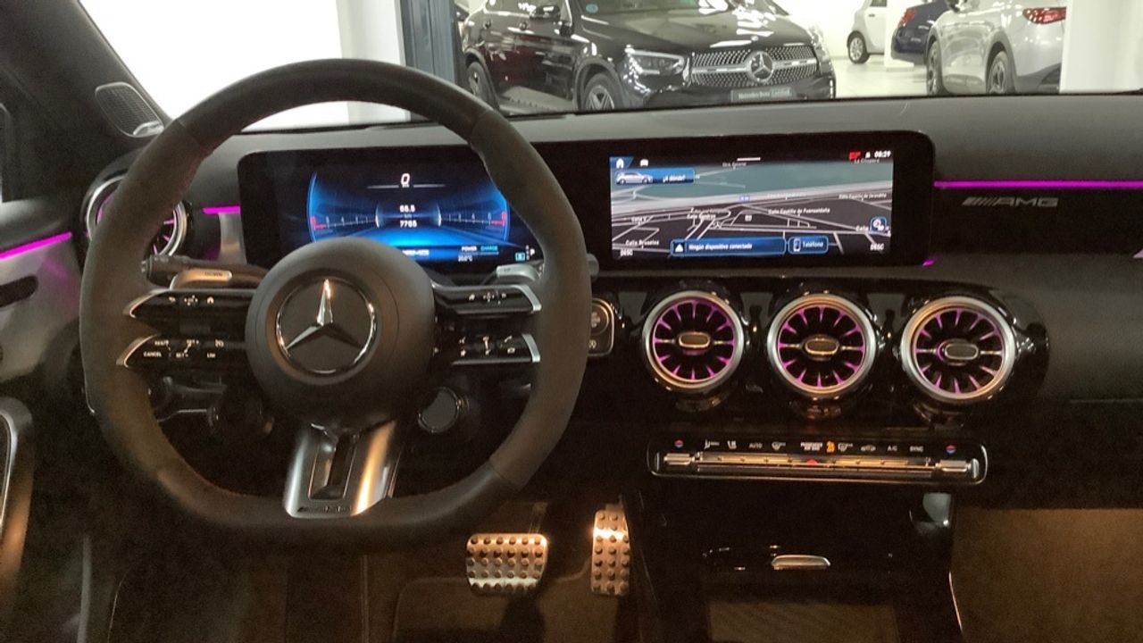 mercedes-clase-a-mercedes-amg-a-35-4matic-imagen-7