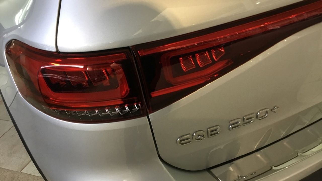 mercedes-eqb-eqb-250+-imagen-19