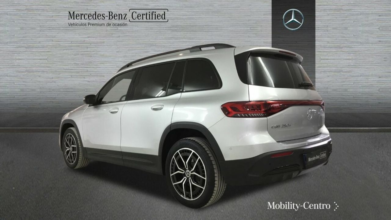 mercedes-eqb-eqb-250+-imagen-3