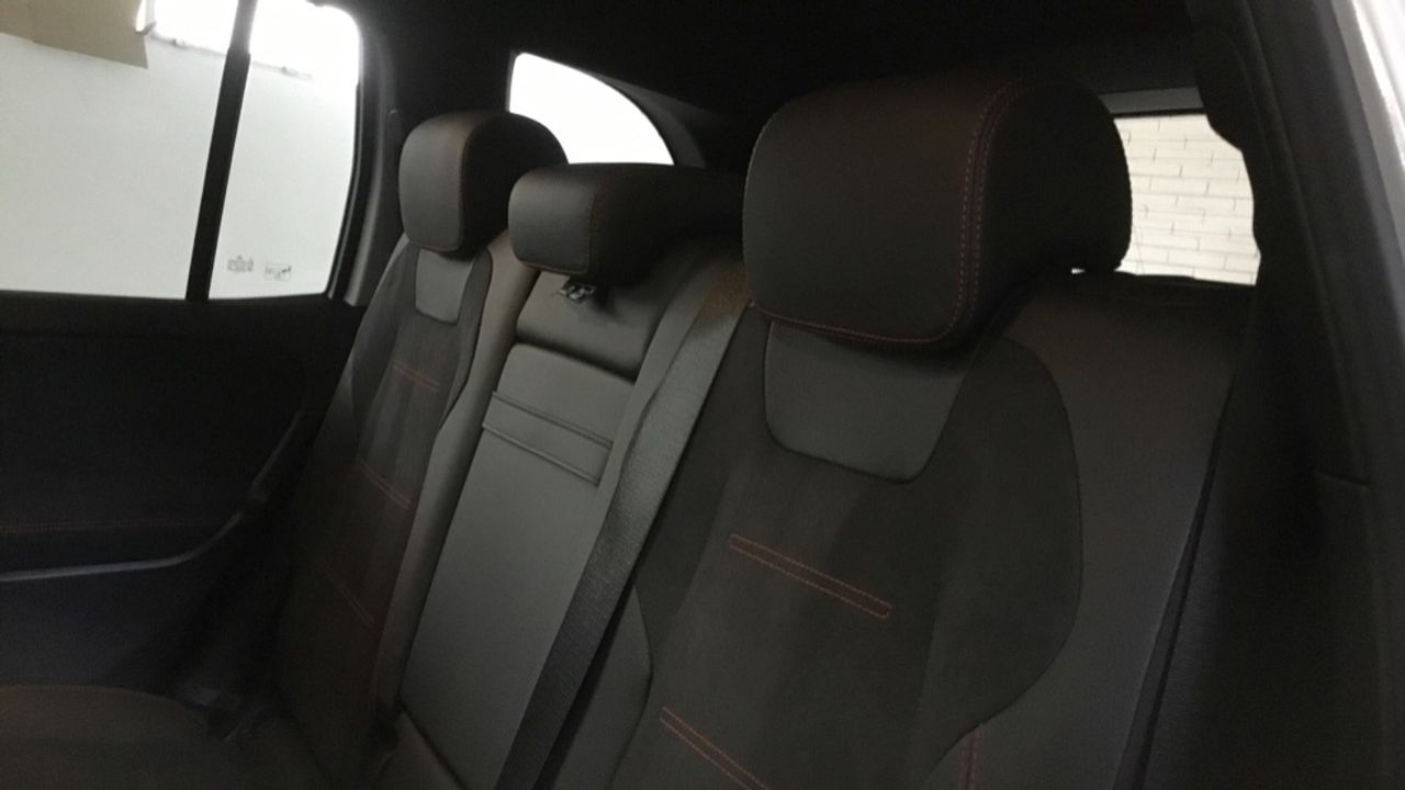 mercedes-eqb-eqb-250+-imagen-10
