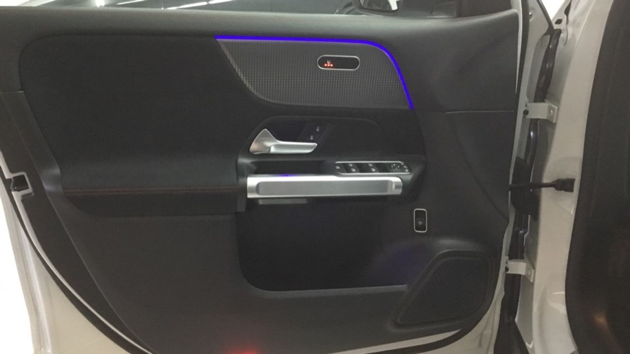 mercedes-eqb-eqb-250+-imagen-18