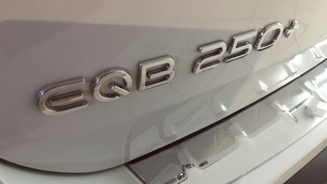 mercedes-eqb-eqb-250+-imagen-12