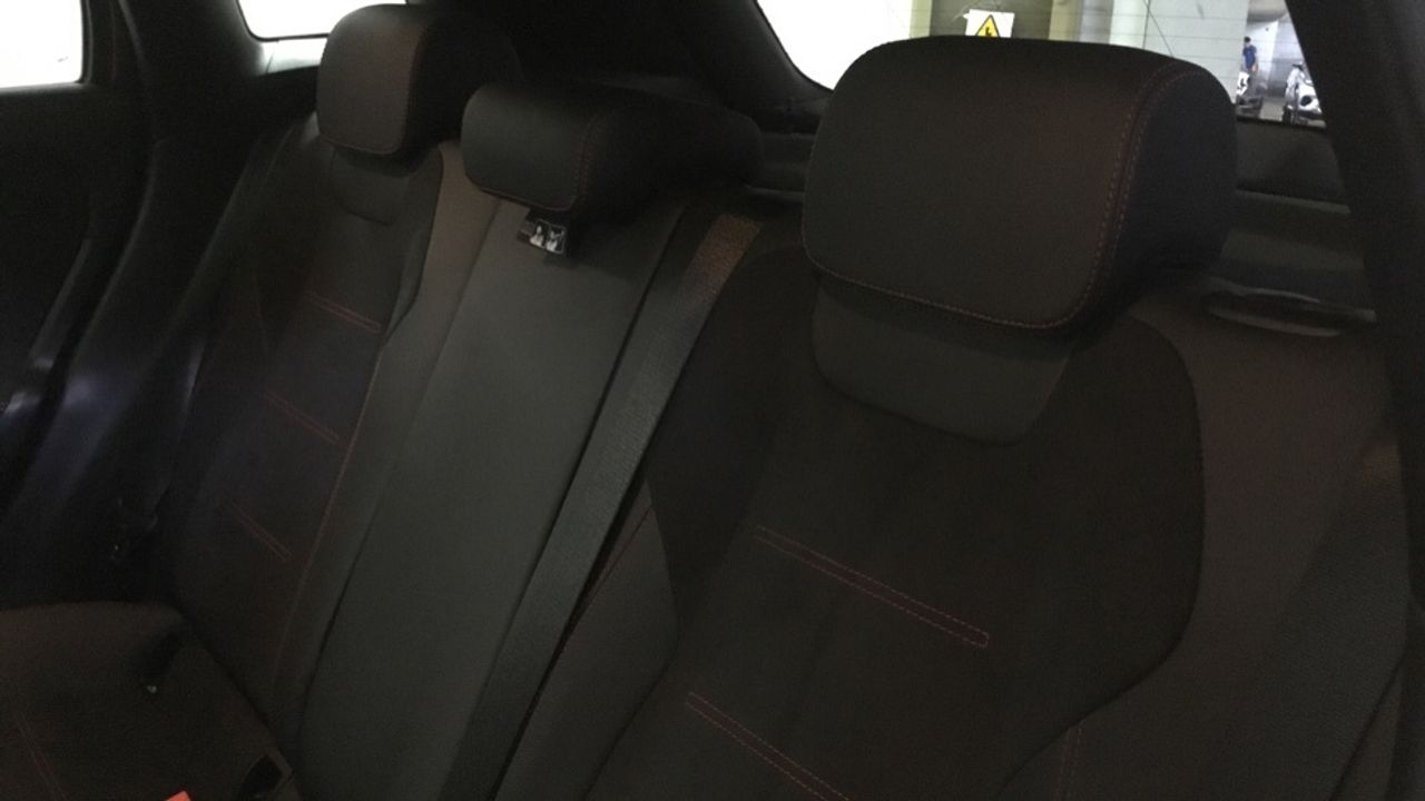 mercedes-gla-gla-250e-imagen-10