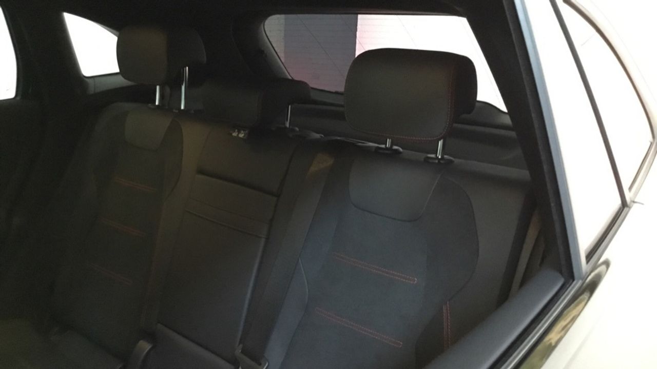 mercedes-gla-gla-200-d-imagen-10